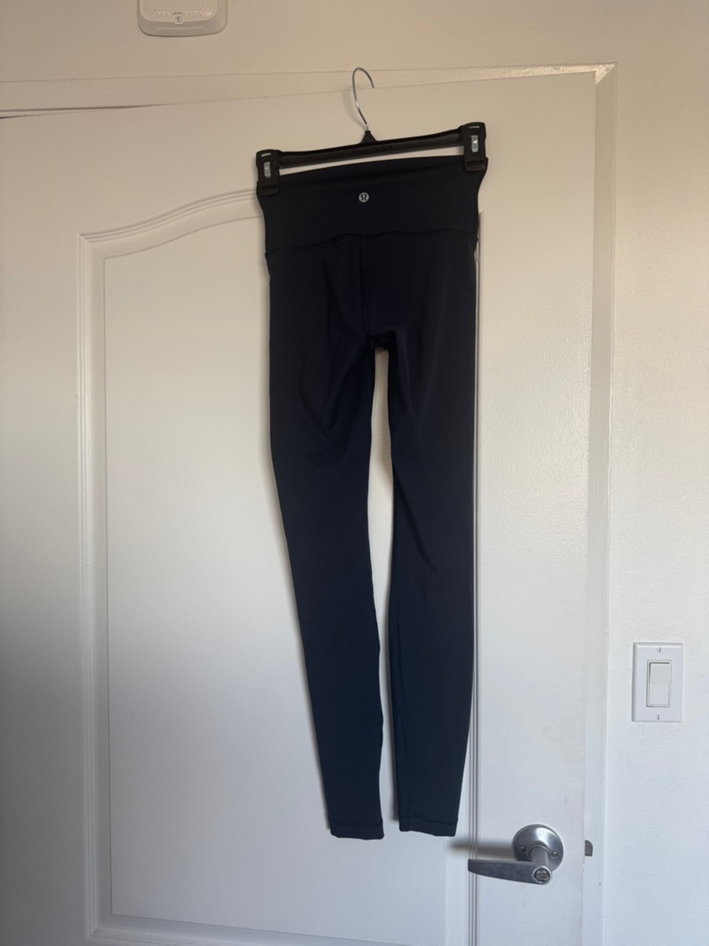 Lululemon Align Leggings – Size 2 – Small Knee Rip (See Details)